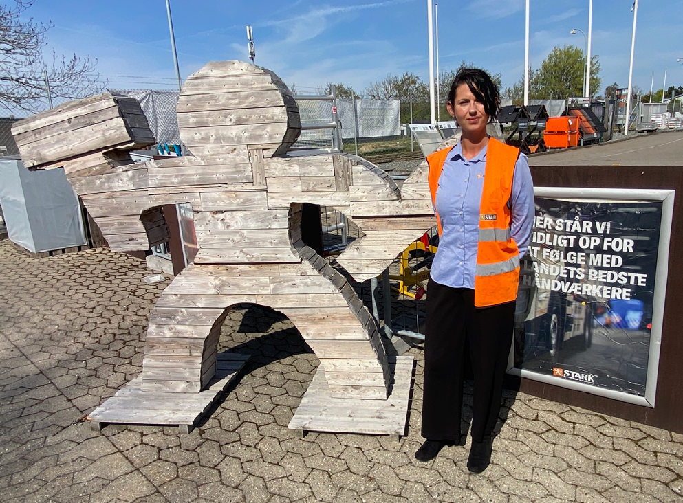 fra kassemedarbejder til direktør